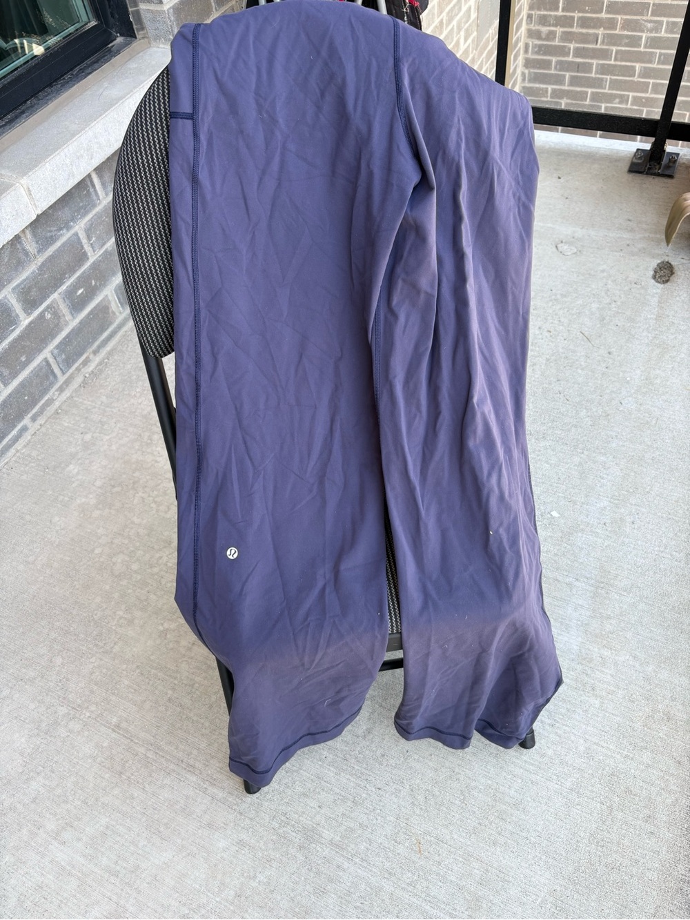 Lululemon size 6long athletica Women’s Purple Jogger Pants
